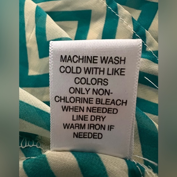 Live to be Spoiled Sheer Cover Top size XL - Picture 5 of 5